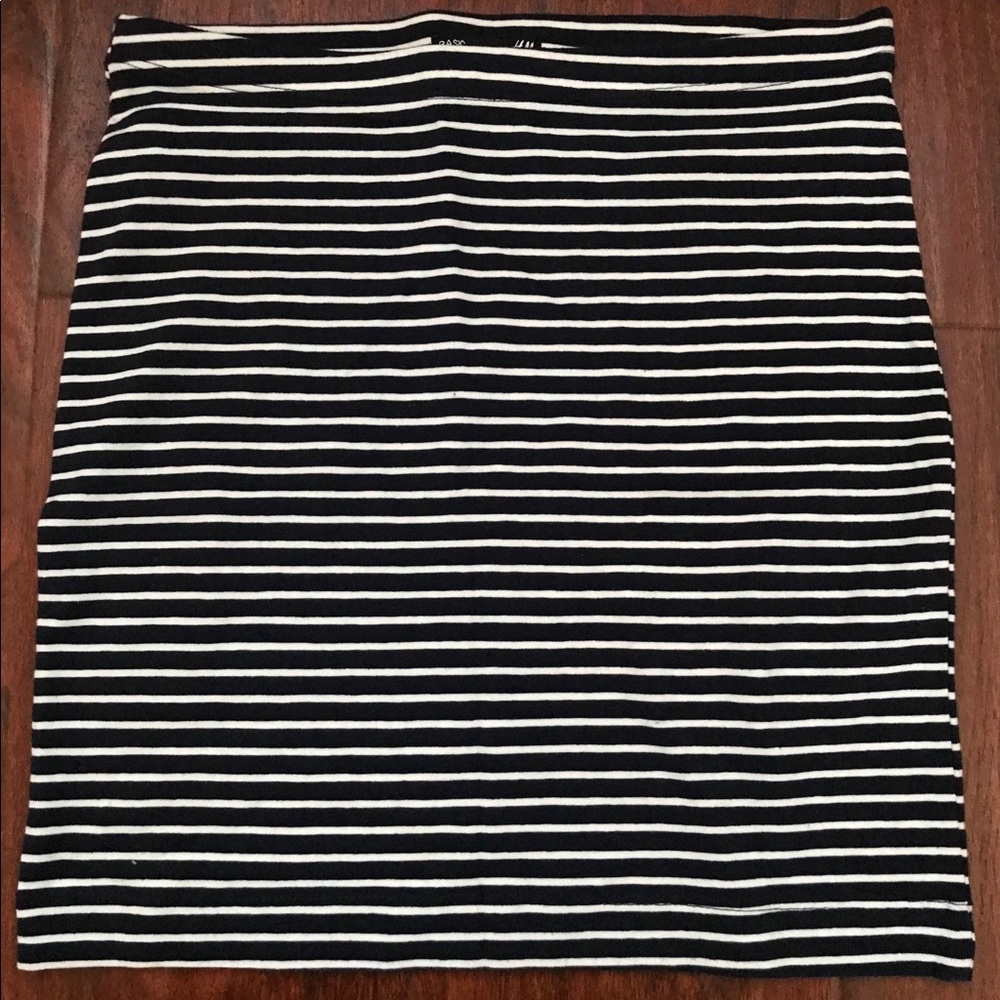 Blue and white stripes mini skirt